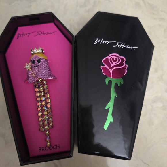 Betsey Johnson Pink Princess Ghost Brooch! NIB! - Picture 1 of 11